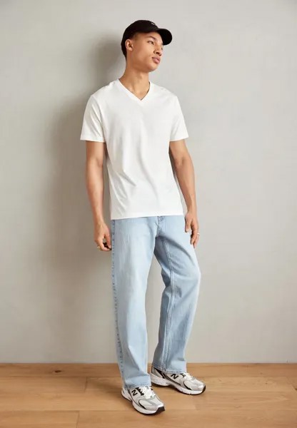 Базовая футболка V-Neck Regular Fit Esprit, белая
