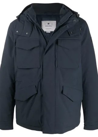 Woolrich парка с капюшоном