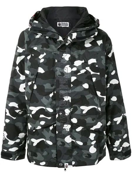 A BATHING APE® куртка Camo Shark с капюшоном