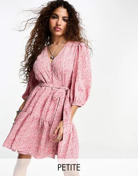 Розовое мини-платье с запахом и объемными рукавами Glamorous Petite