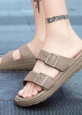 Для мужчины Сланцы с пряжкой