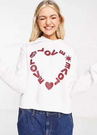 Белый топ с капюшоном и логотипом в форме сердца Love Moschino