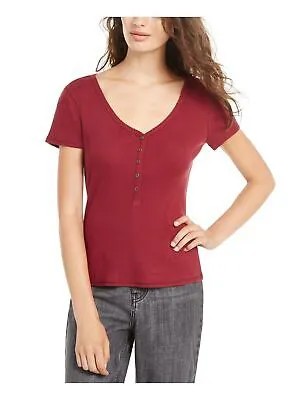 ULTRA FLIRT Женская бордовая футболка с V-образным вырезом и короткими рукавами на пуговицах. Размер: S