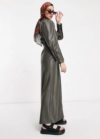 Оливковое платье-рубашка макси с имитацией кожи ASOS DESIGN-Зеленый цвет