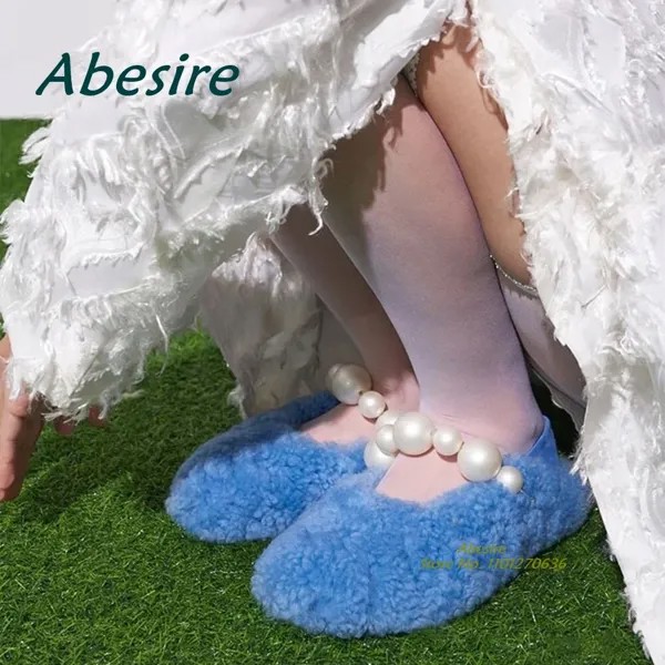 Синие плюшевые тапочки, женская обувь на плоской подошве с жемчугом и круглым носком, теплые однотонные женские слипоны