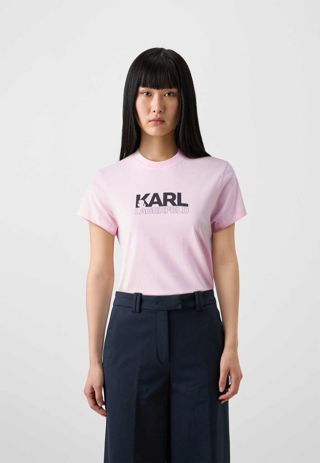 Футболки с принтом STACK LOGO KARL LAGERFELD, светло-красный
