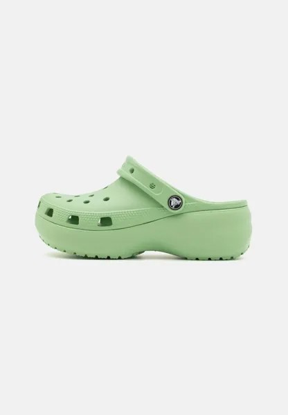 Тапочки Classic Platform Crocs, цвет fair green