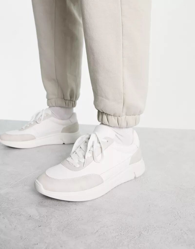 Бело-серые минималистичные кроссовки для бега Truffle Collection
