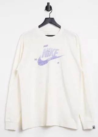 Кремовый лонгслив с графическим принтом Nike Revival-Бежевый