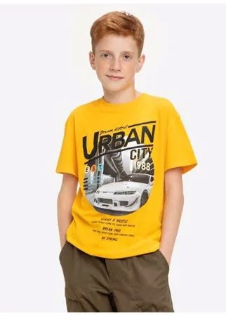 Горчичная футболка с принтом Urban для мальчика Gloria Jeans, размер 12-14л/158-164