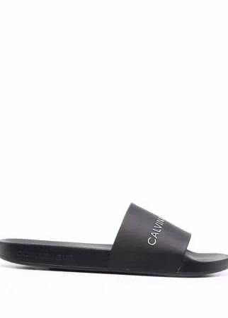 Calvin Klein Jeans шлепанцы с тисненым логотипом