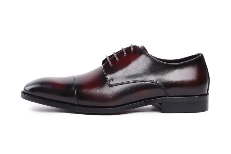 Новый стиль; Английский стиль; Черные модельные туфли с острым носком в деловом стиле; Мужские всесезонные модельные туфли смешанных цветов...