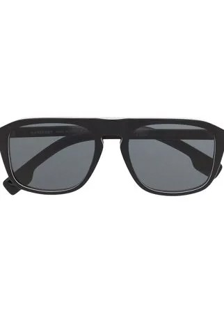 Burberry Eyewear солнцезащитные очки с полосками Icon Stripe