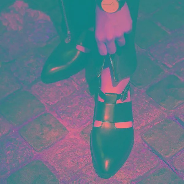 Сандалии мужские кожаные дышащие, перфорированная подошва, заостренный носок, Повседневная летняя обувь, римские сандалии, современные