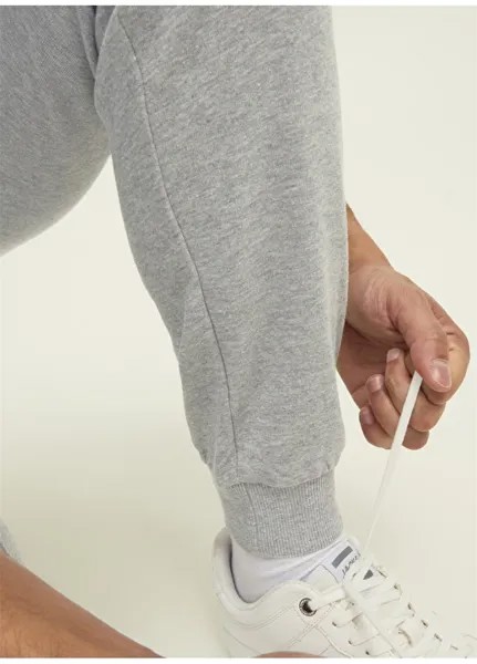 Светло-серые мужские спортивные штаны стандартного кроя Jack & Jones