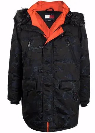 Tommy Hilfiger пуховик с капюшоном
