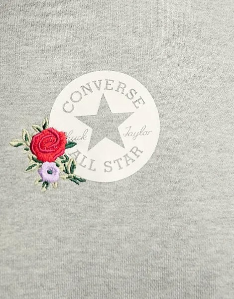 Серые укороченные свитшоты Converse с цветочной вышивкой