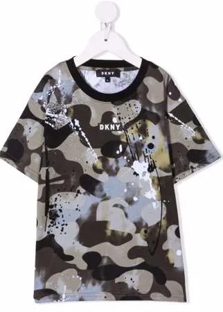 Dkny Kids футболка с камуфляжным принтом