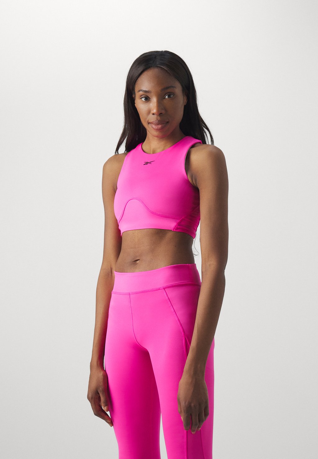 Топ LUX CONTOUR CROP Reebok, цвет laspin