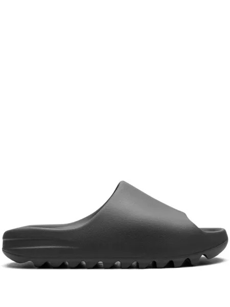 Шлепанцы YEEZY Granite Adidas, серый