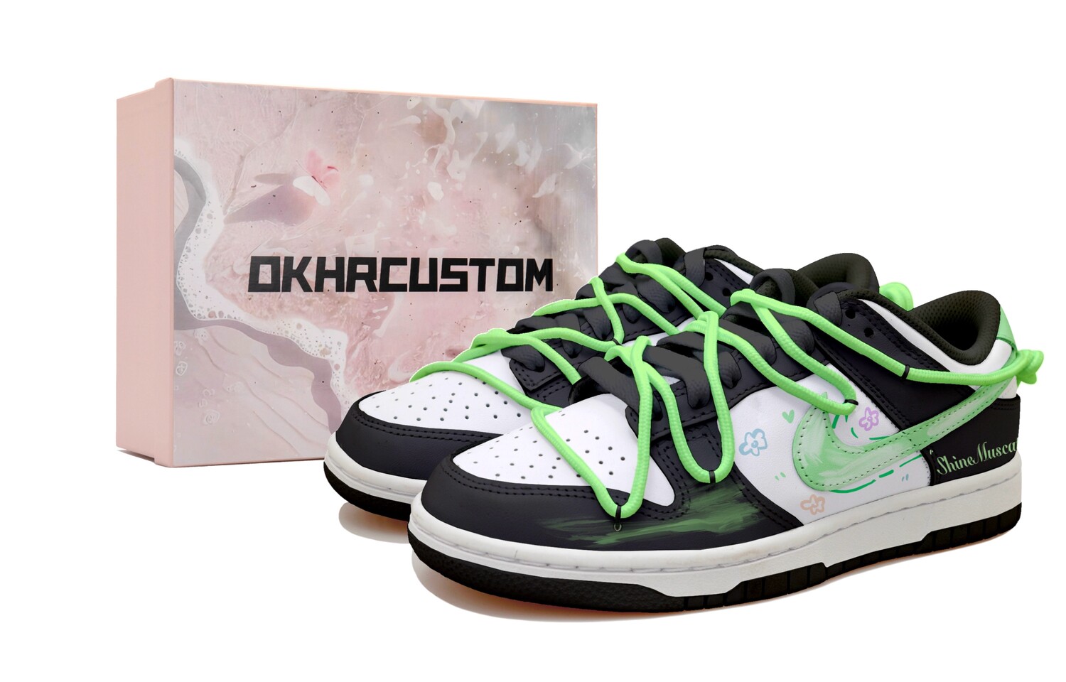 Кроссовки Nike Dunk Skateboarding Shoes Women's Low-top Cloud White/Core Black/Green Spark, зеленый