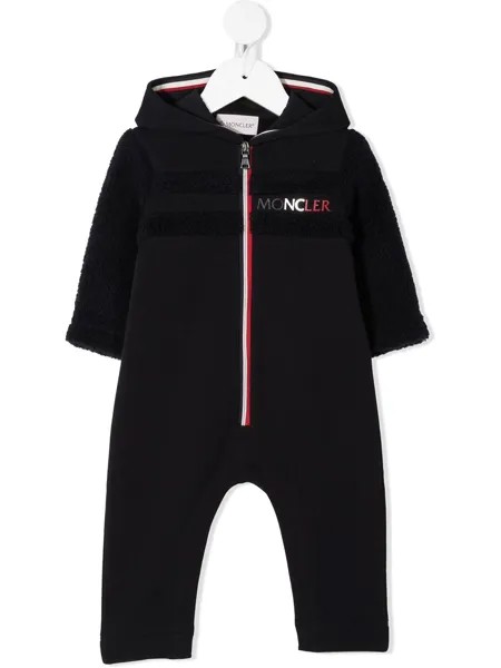 Moncler Enfant комбинезон с вышитым логотипом и капюшоном