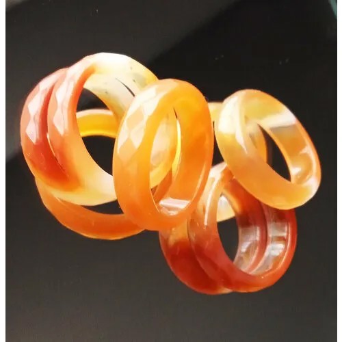 Кольцо Кольцо Сердолик c огранкой цельный камень, защитный оберег, счастливый талисман, сердолик, размер 17.5, оранжевый