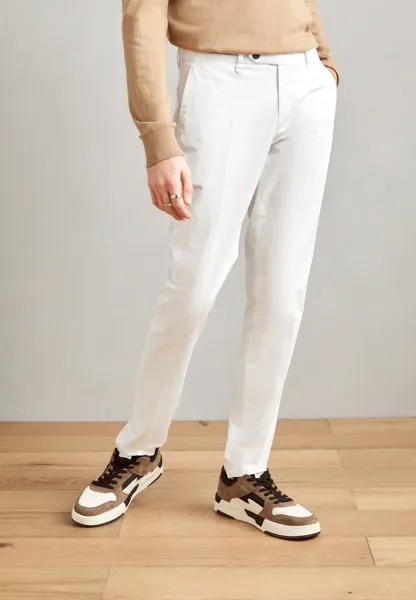 Чиносы Trousers Bryan Antony Morato, цвет cream