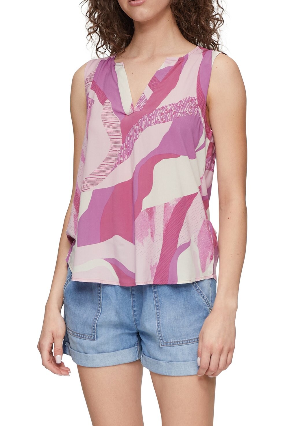 Блуза MIT ALL-OVER-PRINT UND AUSSCHNITT QS, фиолетовый