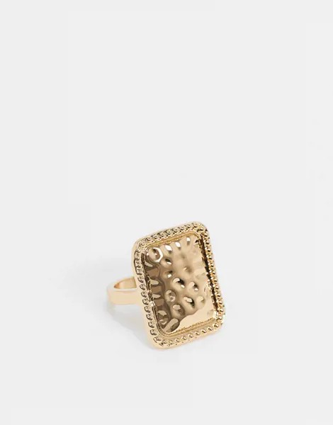 Золотистое кольцо с декором в виде прямоугольной чеканной плашки Liars & Lovers-Золотой