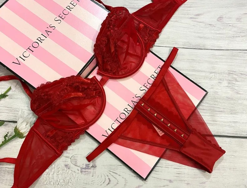 Victorias Secret LUXE LINGERIE Деми-бюстгальтер без подкладки Бразильский комплект с бархатной отделкой Красный