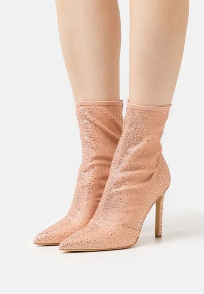 Ботильоны на каблуке Guess