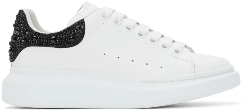 Бело-черные объемные кеды с украшением Alexander McQueen