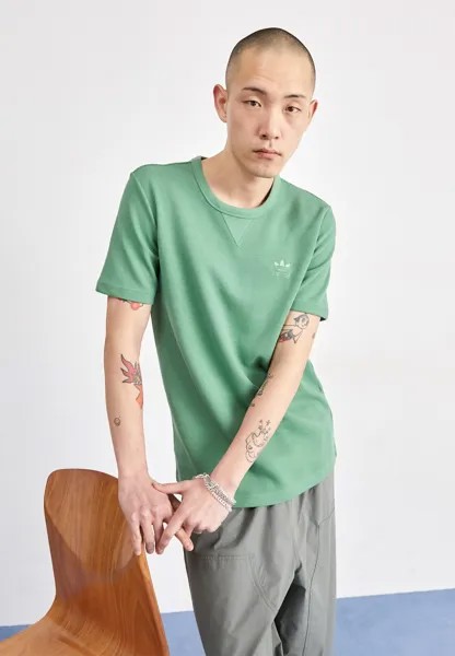 Базовая футболка adidas Originals, preloved зеленая