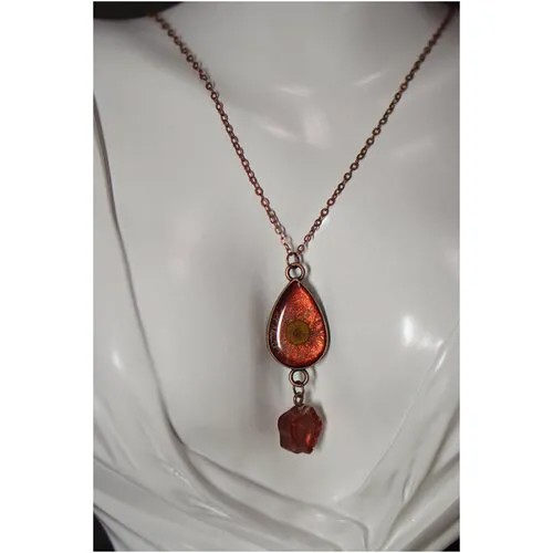 Винтажная подвеска из эпоксидной смолы с сухоцветом цветком handmade на цепочке 60см
