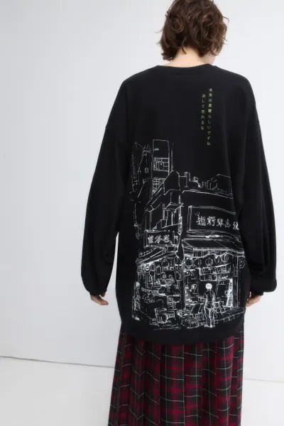 Лонгслив oversize с принтом в стиле аниме