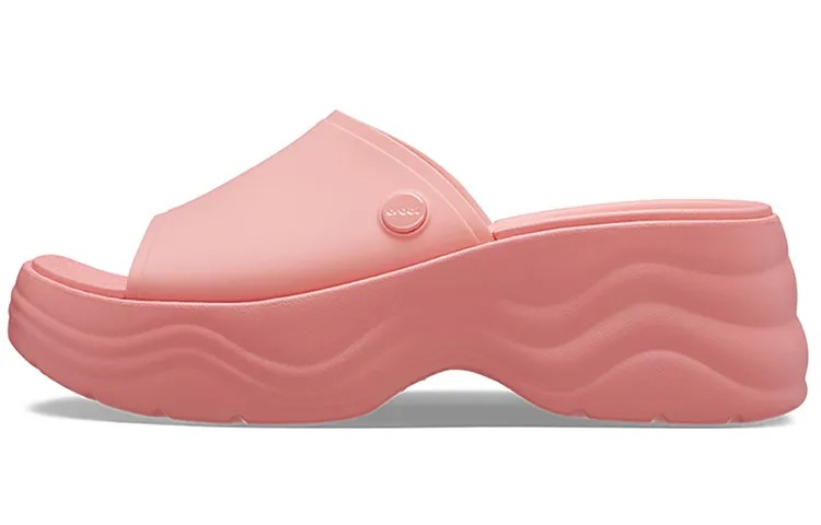 Женские пляжные сандалии Crocs