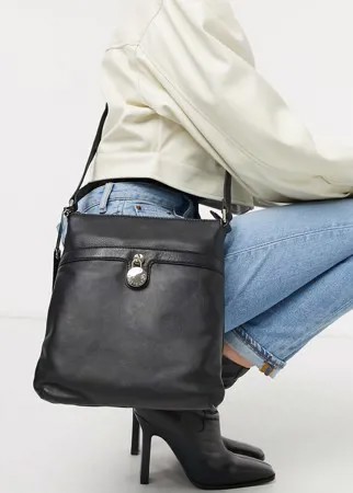 Черная кожаная сумка через плечо с подвеской Paul Costelloe-Черный