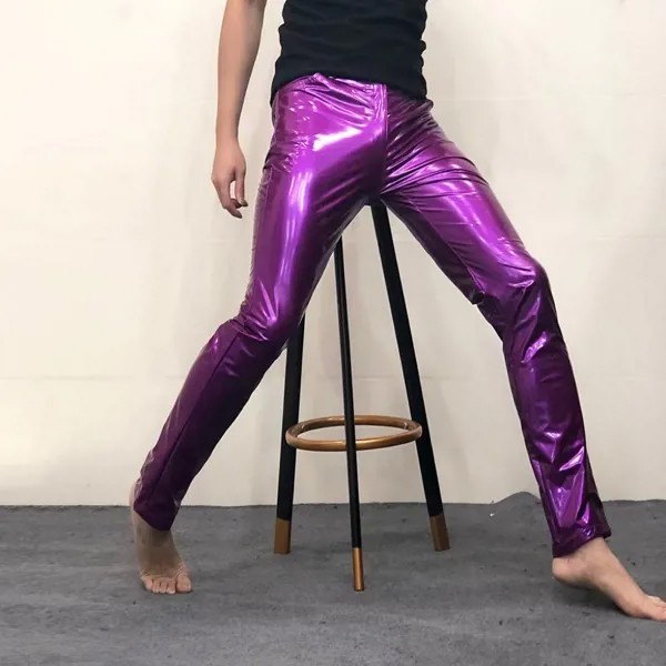 Брюки Блестящие сексуальные кожаные для ночного клуба мужские костюмы DS антибликовые брюки из ПУ фиолетовые облегающие Стрейчевые брюки мужские мотоциклетные брюки