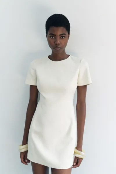 Короткое платье с вышивкой ZARA, экрю