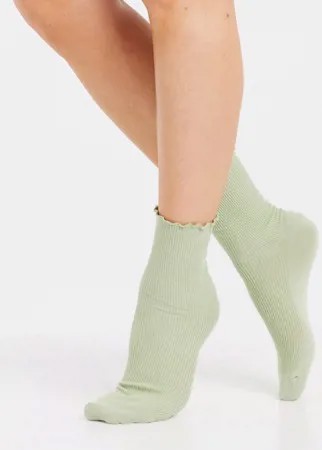 Зеленые носки на основе органического хлопка и с волнистым краем Monki Sophie-Зеленый цвет