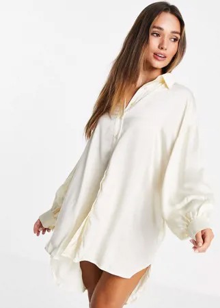 Атласное кремовое платье-рубашка в стиле oversized Glamorous-Белый