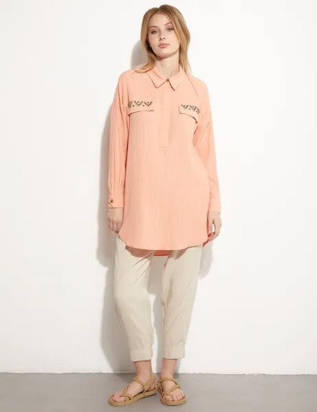 Блузка с полупланкой и карманами персикового цвета Kayra