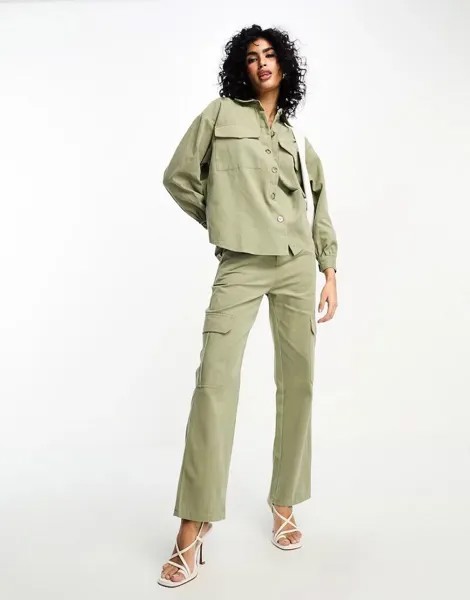 Комбинированные брюки-карго цвета хаки In The Style x Gemma Atkinson