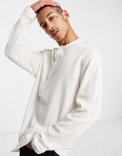 Светлый лонгслив из вафельного трикотажа с воротником на пуговицах ASOS DESIGN-Светло-бежевый цвет