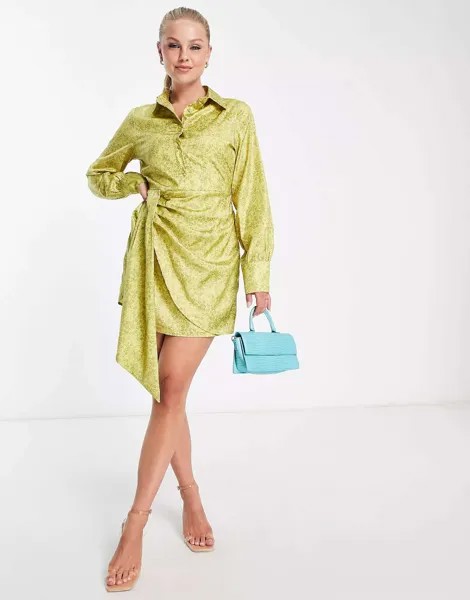 Платье-рубашка In The Style x Perrie Sian с запахом и зеленовато-желтым животным принтом