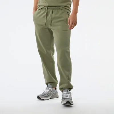 Мужские спортивные штаны New Balance NB Athletics Nature State зеленые, размер S