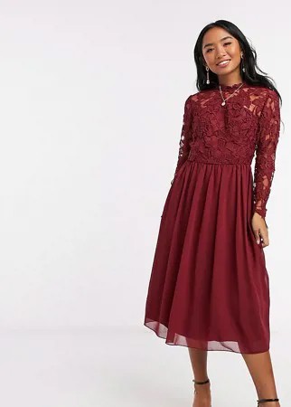 Бордовое платье миди с кружевом Chi Chi London Petite-Красный