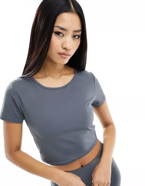 Супермягкий приталенный топ с короткими рукавами Urban Threads темно-серого цвета