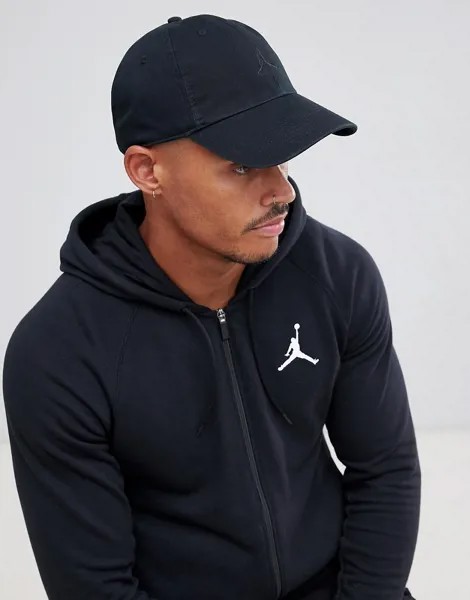 Черная кепка Nike Jordan-Черный